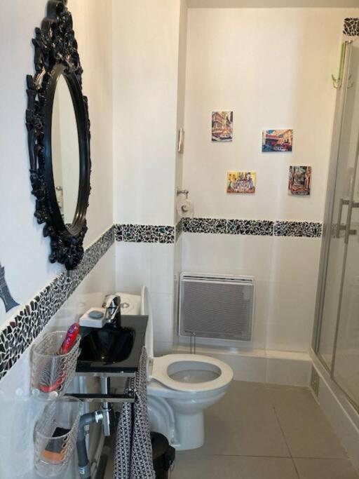 Loft Au Coeur De Nimes Apartment Bagian luar foto