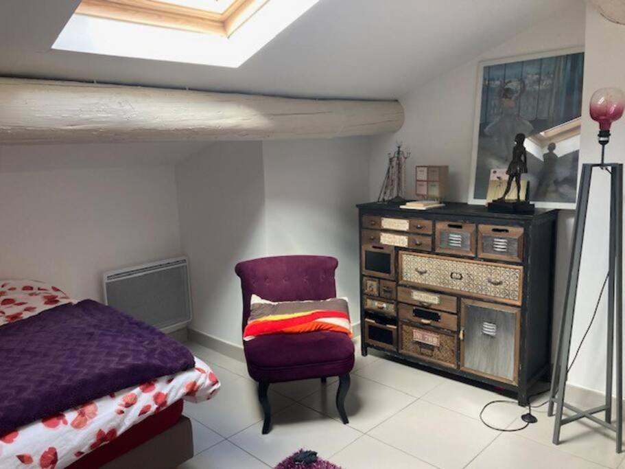 Loft Au Coeur De Nimes Apartment Bagian luar foto